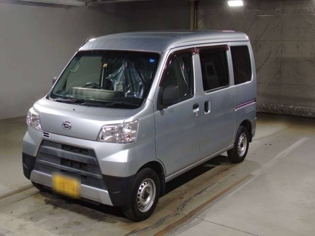 3171 DAIHATSU HIJET VAN S331V 2018 г. (TAA Kinki)